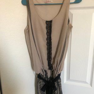 Black and brown patterned dress